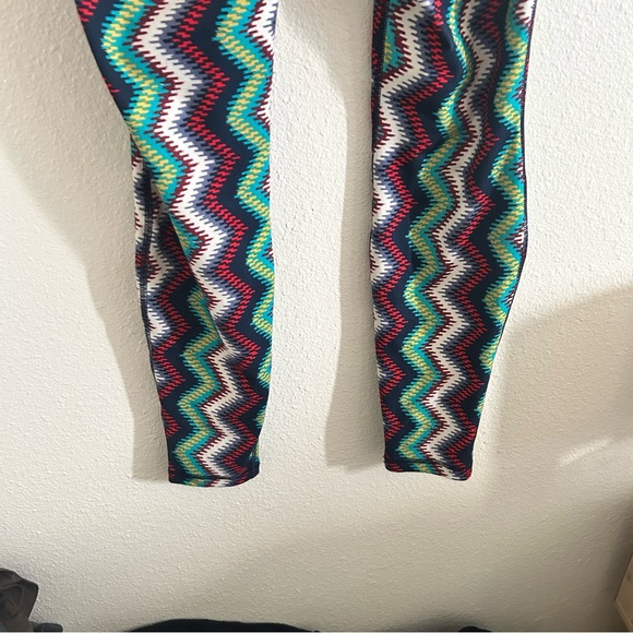 Patagonia funky striped leggings - Picture 3 of 6